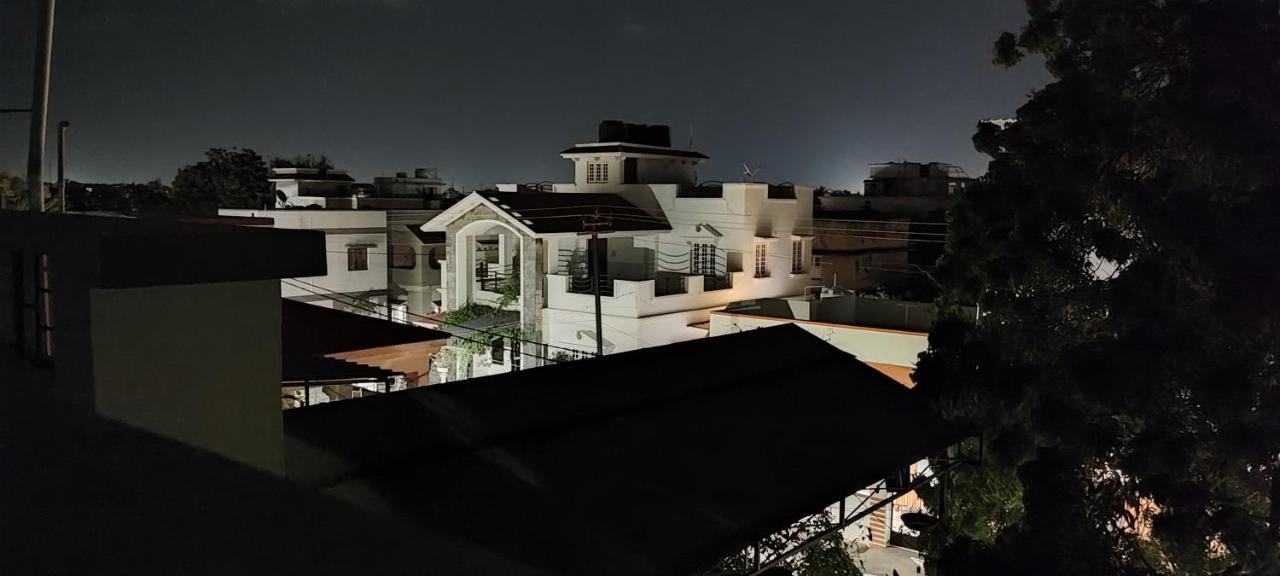 "Go Desert" Homestay Bhuj Exterior photo