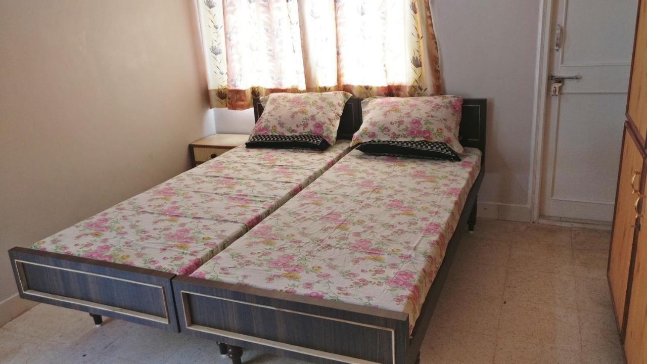 "Go Desert" Homestay Bhuj Exterior photo